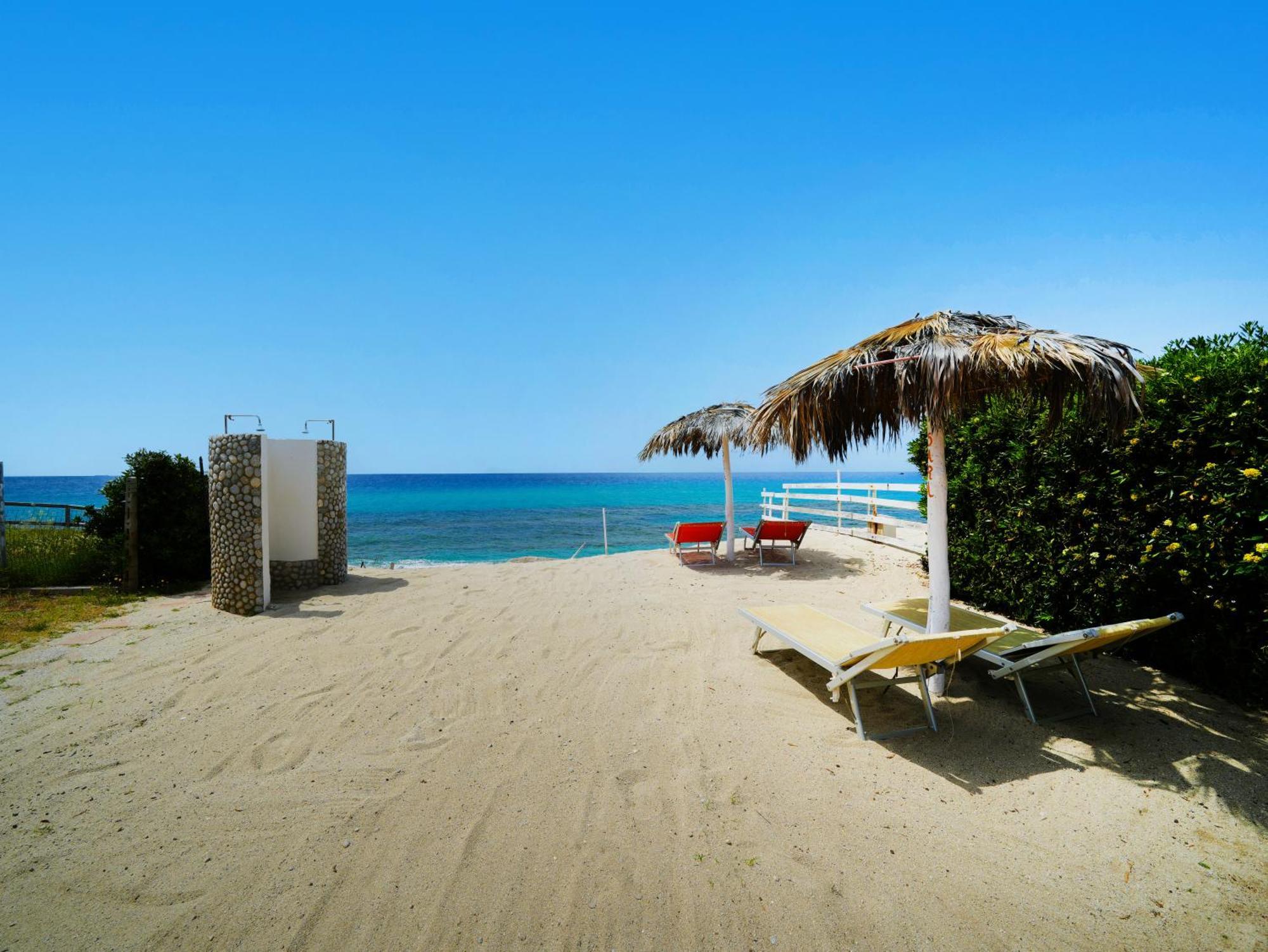 Marinella Beach Apartment Capo Vaticano Exterior photo