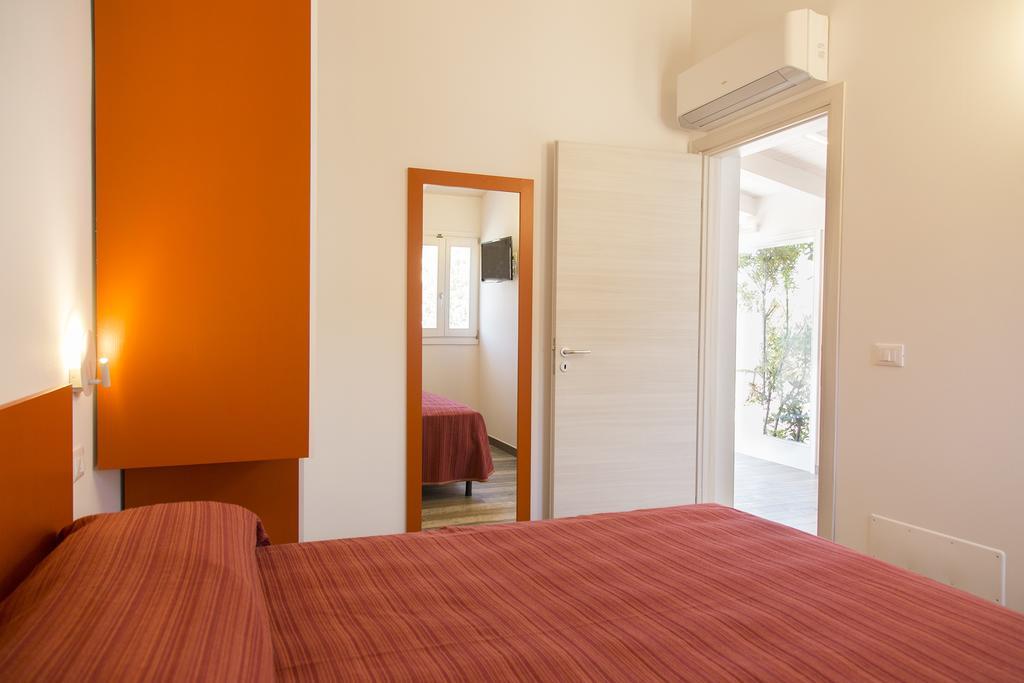 Marinella Beach Apartment Capo Vaticano Exterior photo